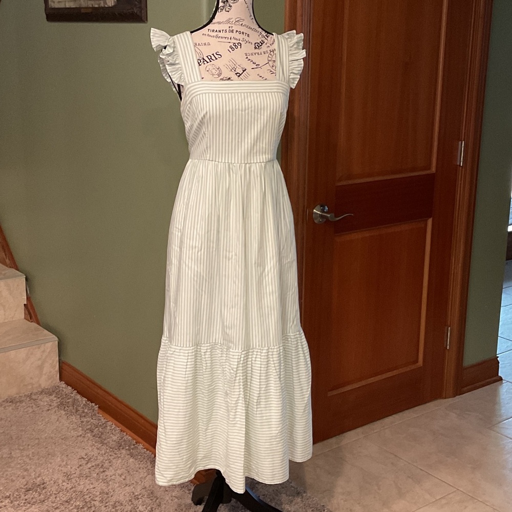 Gal Meets Glam White Striped Maxi Dress, Size 8P